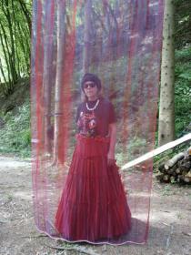 Essa hinter dem Schleier